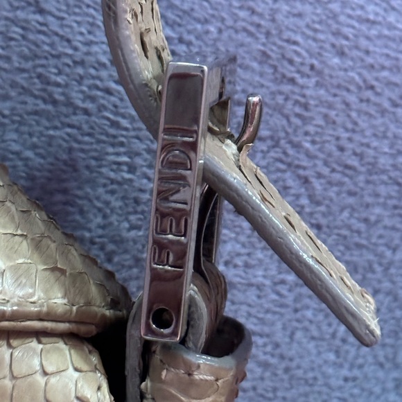 Fendi Python Baguette - Picture 2 of 12